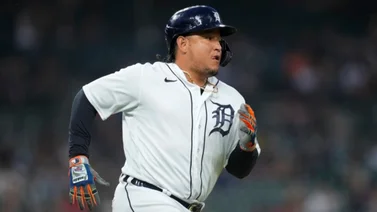 MLB: Miguel Cabrera muestra su poder con largo jonrón ante los Astros (+Video)