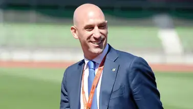 La Real Federación Española de Fútbol se pronuncia ante el caso de Luis Rubiales (+Comunicado) La Real Federación Española de Fútbol se pronuncia ante el caso de Luis Rubiales (+Comunicado)