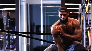 NBA: ¡Larga vida al Rey! LeBron James amenaza con regresar al mejor nivel para la campaña 2024 (+Video)