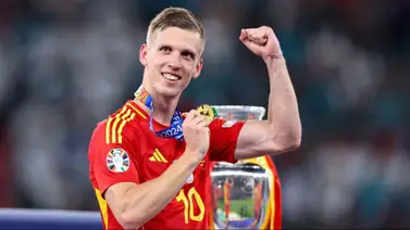 Dani Olmo acuerda contrato millonario con el FC Barcelona Dani Olmo acuerda contrato millonario con el FC Barcelona