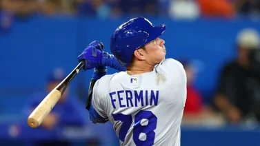 MLB: Freddy Fermín mejora en estos apartados en comparación a la zafra anterior (+video)