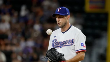 MLB: Max Scherzer vuelve a la ambulancia en el Globe Life Field 