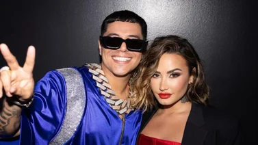 Grupo Firme invita a Demi Lovato para cantar “Chula” en vivo en su último concierto 