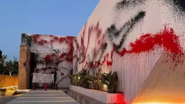 Las fuertes razones por las que activistas españoles destruyeron la casa de Lionel Messi Las fuertes razones por las que activistas españoles destruyeron la casa de Lionel Messi