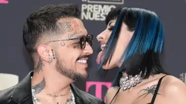 Video: La grosera reacción de Christian Nodal cuando unas fanáticas le preguntaron por Cazzu Video: La grosera reacción de Christian Nodal cuando unas fanáticas le preguntaron por Cazzu