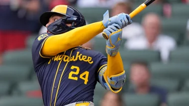 MLB: William Contreras aplica la ley del ex y castiga a los Bravos con este tablazo (+Video)