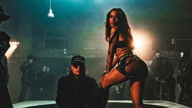 Conoce al venezolano que escribió “Bellakeo”, el exitoso tema de Anitta y Peso Pluma