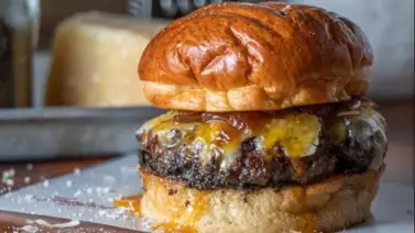 Ascienden a 16 los intoxicados por salmonella tras comer en "Hundred" Ascienden a 16 los intoxicados por salmonella tras comer en "Hundred"