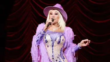 ¡Se descontroló! Laura León suspende planes de boda al descubrir a su novio vestido de mujer ¡Se descontroló! Laura León suspende planes de boda al descubrir a su novio vestido de mujer