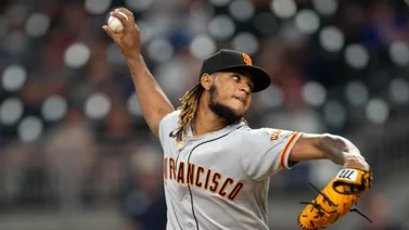MLB: Gigantes toman inesperada decisión con su cerrador Camilo Doval (+Info)