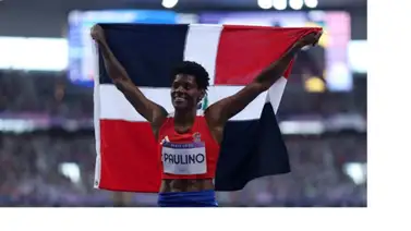 Juegos Olímpicos: Atleta recibe una lluvia de regalos tras lograr la medalla de oro Juegos Olímpicos: Atleta recibe una lluvia de regalos tras lograr la medalla de oro