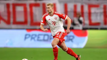 Manchester United llega a un acuerdo para fichar a Matthijs de Light procedente del Bayern Múnich Manchester United llega a un acuerdo para fichar a Matthijs de Light procedente del Bayern Múnich