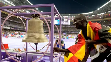 ¿Por qué los campeones olímpicos están tocando una campana en París 2024? ¿Por qué los campeones olímpicos están tocando una campana en París 2024?