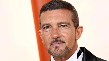 Antonio Banderas comparte foto inédita de su niñez en su cumpleaños 64 