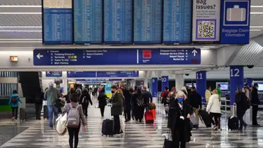 Mujer muere tras insólito accidente en aeropuerto de Chicago Mujer muere tras insólito accidente en aeropuerto de Chicago