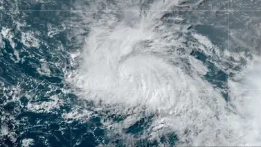 Nueva onda tropical en el Atlántico podría convertirse en ciclón Nueva onda tropical en el Atlántico podría convertirse en ciclón