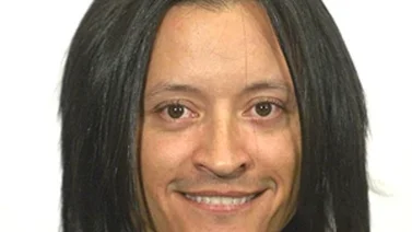 Elvis Crespo se harta de que lo comparen con Rosalía y arremete contra su cabello (+Video)