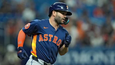 MLB: José Altuve no para de batear y logra una hazaña histórica (+Video)