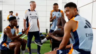 Carlo Ancelotti: "Vini, Mbappé, Bellingham y Rodrygo me arruinaron las vacaciones" Carlo Ancelotti: "Vini, Mbappé, Bellingham y Rodrygo me arruinaron las vacaciones"