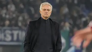 José Mourinho sufre con su nuevo equipo el primer fracaso de la temporada José Mourinho sufre con su nuevo equipo el primer fracaso de la temporada