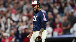 MLB: Emmanuel Clase es el segundo pitcher en lograr este hito en Cleveland