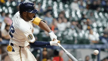 MLB: Jackson Chourio logra la primera cifra redonda de su carrera (+video)