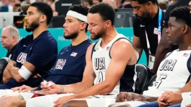 ¡Explotó! Periodista estalla durante un programa en vivo contra Stephen Curry y la selección de Estados Unidos (+Video) 