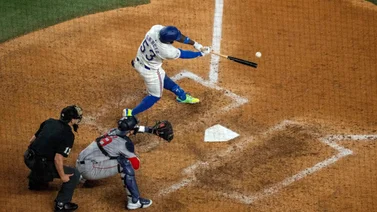 MLB: Adolis García despertó ofensivamente en el momento correcto del año