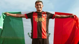 Julián Araujo y otros 11 mexicanos que jugaron en Premier League