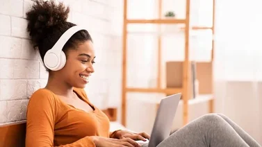 Descubre las 5 mejores páginas para obtener becas de estudio en el extranjero (+Detalles)