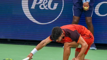 Carlos Alcaraz se disculpa tras romper su raqueta en Cincinnati (+ Tweet)