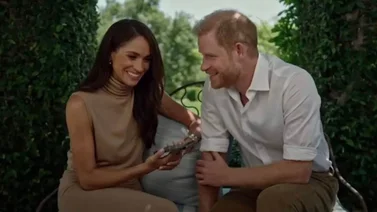 ¡Suéltale! Meghan Markle y el Príncipe Harry se lucen en Colombia bailando salsa (+Video)