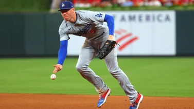 MLB: Freddie Freeman estuvo en la alineación a pesar de su molestias en su mano derecha 