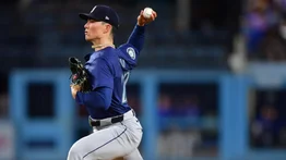 MLB: Bryan Woo escribe su nombre en la historia de los Marineros 