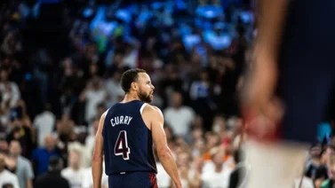 ¿Peligra el oro para el "Dream Team"? Stephen Curry fue llevado al antidoping tras la final contra Francia