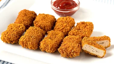 Ordenan retirar casi 100 toneladas de pollo contaminado del mercado