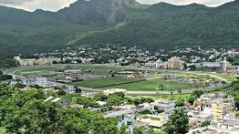 Suspendido 5 años jockey acusado de lanzarse de su ejemplar