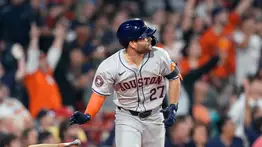 MLB: José Altuve conecta enorme jonrón por la banda contraria (+Video)