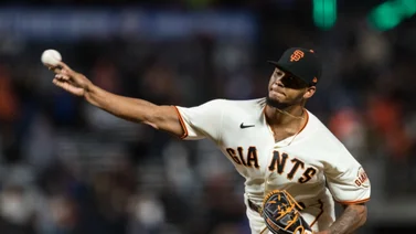 MLB:  Los Gigantes de San Francisco ofrecen buenas noticias a Camilo Doval 