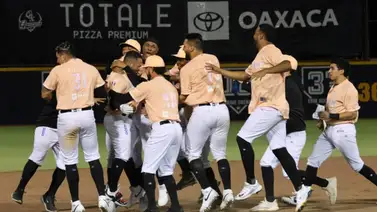 LMB: Alexi Amarista castiga por partida doble a Trevor Bauer en la final (+video) LMB: Alexi Amarista castiga por partida doble a Trevor Bauer en la final (+video)