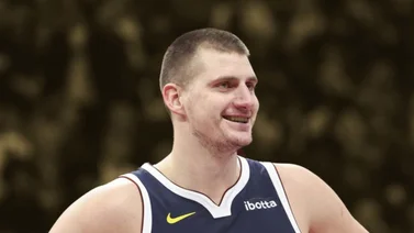 NBA: Nikola Jokic se trae un nuevo "truco" bajo la manga para la próxima zafra (+video)