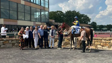 Ángel Alciro Castillo sorprende con tremendo dividendo en este hipódromo