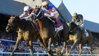 John Velázquez ahora va por $6.100.000 en stakes luego de ganar el Travers John Velázquez ahora va por $6.100.000 en stakes luego de ganar el Travers