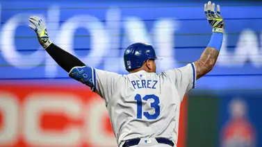 MLB: Salvador Pérez demuestra ser como el vino y está cerca de alcanzar este hito personal (+Video) MLB: Salvador Pérez demuestra ser como el vino y está cerca de alcanzar este hito personal (+Video)
