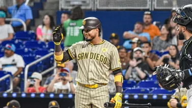MLB: Luis Arráez se acerca al liderato de bateo con otro juego multi-hit