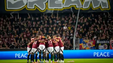 Vea la divertida y curiosa forma de celebrar la clasificación a Champions por parte del Sparta Praga (+Video) Vea la divertida y curiosa forma de celebrar la clasificación a Champions por parte del Sparta Praga (+Video)