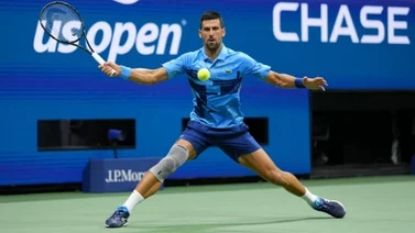 Novak Djokovic supera esta marca de Roger Federer y avanza en el US Open 