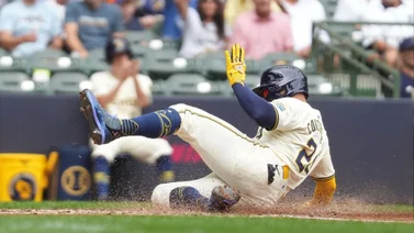 MLB: ¡William Contreras sorprende a todos y se roba el home plate! (+Video)