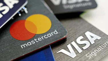 Conozca los bancos venezolanos que ofrecen tarjetas en moneda extranjera (+Detalles) 