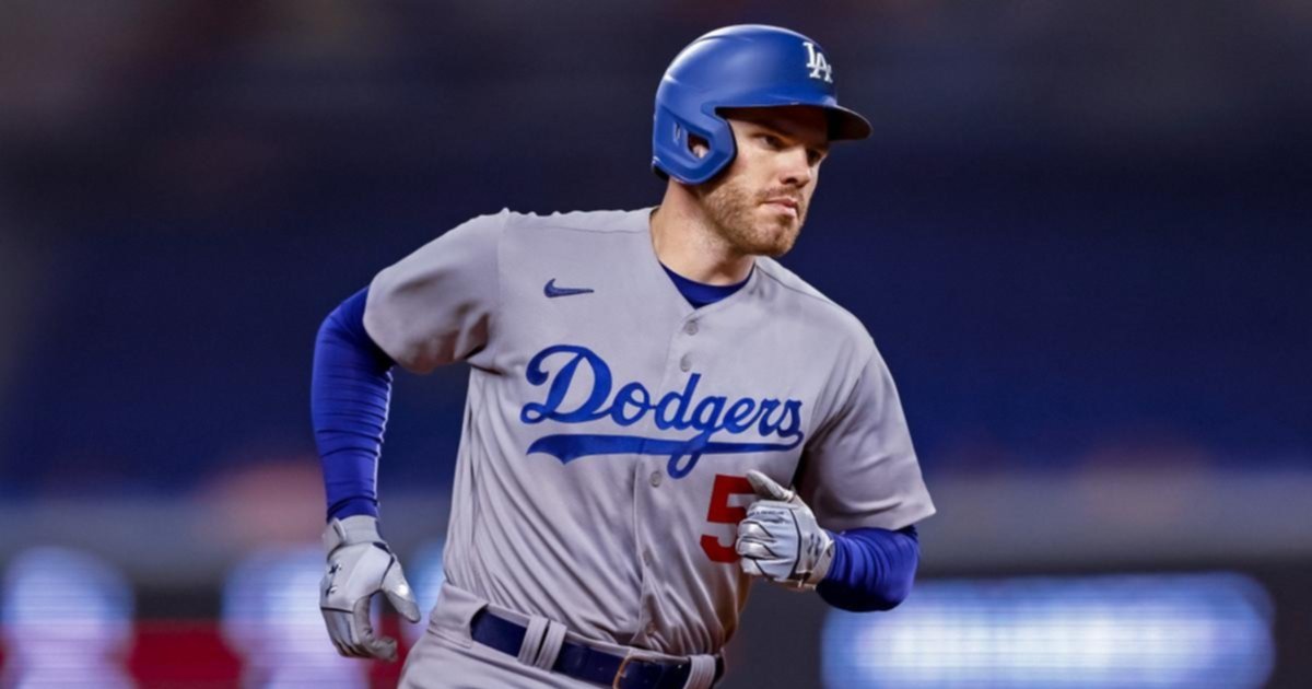 Dodgers win for second straight night in Arizona